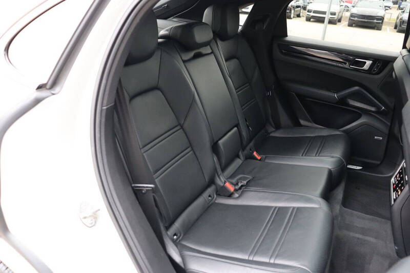 2021 Porsche Cayenne Coupe