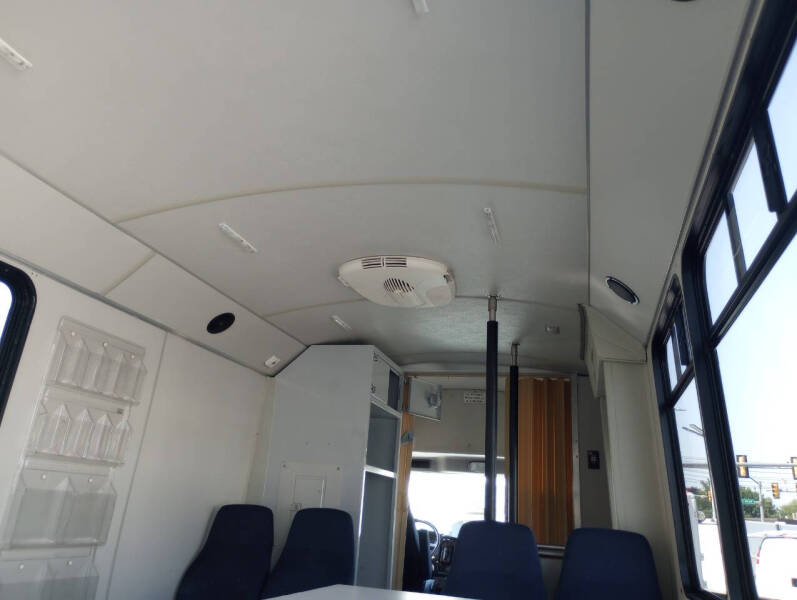 2014 Freightliner M2 106