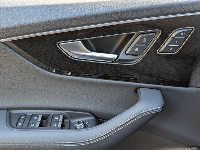 2025 Audi Q7 quattro Premium Plus 55 TFSI