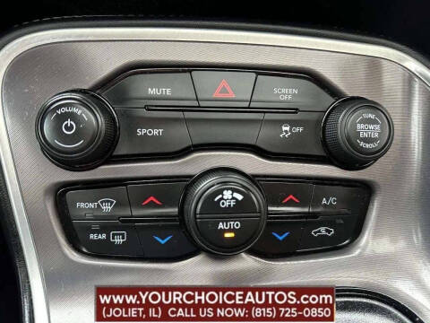 2021 Dodge Challenger SXT