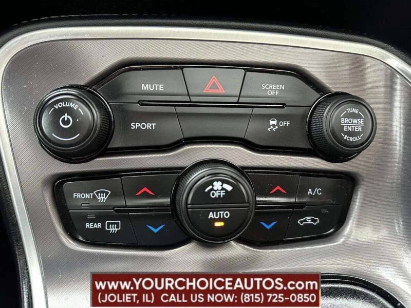 2021 Dodge Challenger SXT