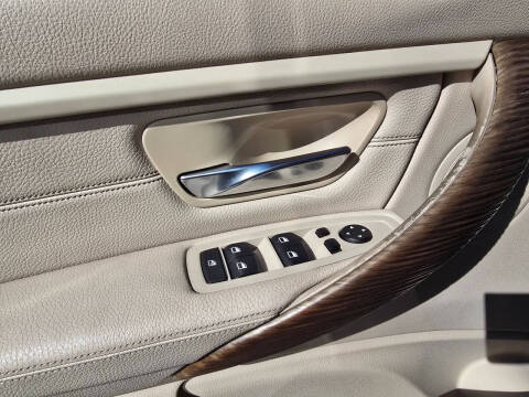 2012 BMW 3 Series 328i