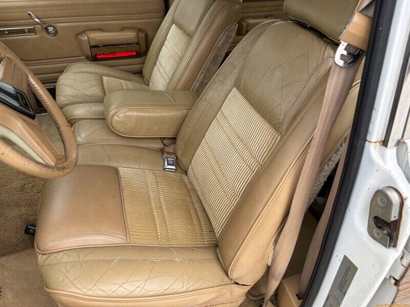 1988 Jeep Grand Wagoneer