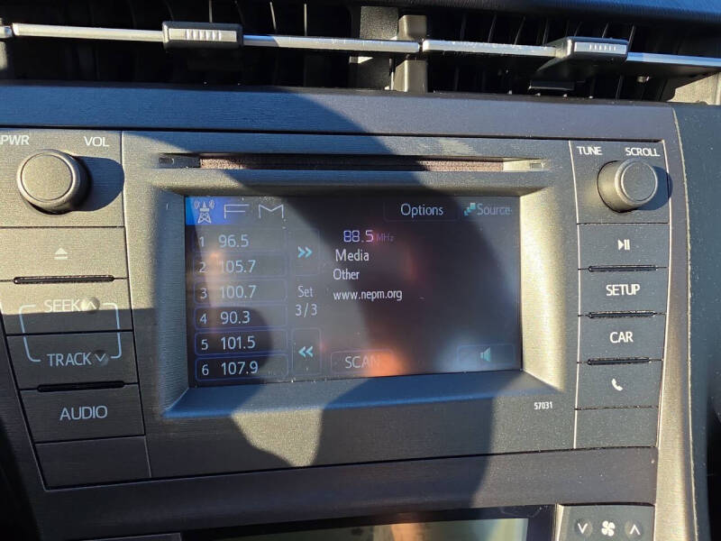 2012 Toyota Prius Two