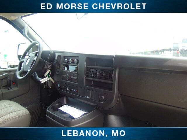 2025 Chevrolet Express 2500