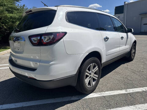 2017 Chevrolet Traverse LT