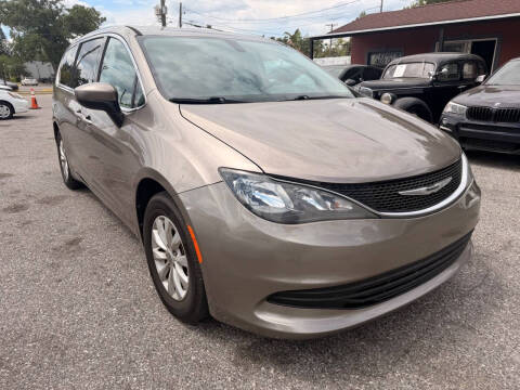 2017 Chrysler Pacifica Touring