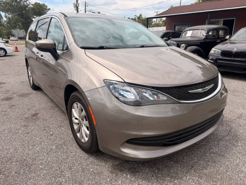 2017 Chrysler Pacifica Touring