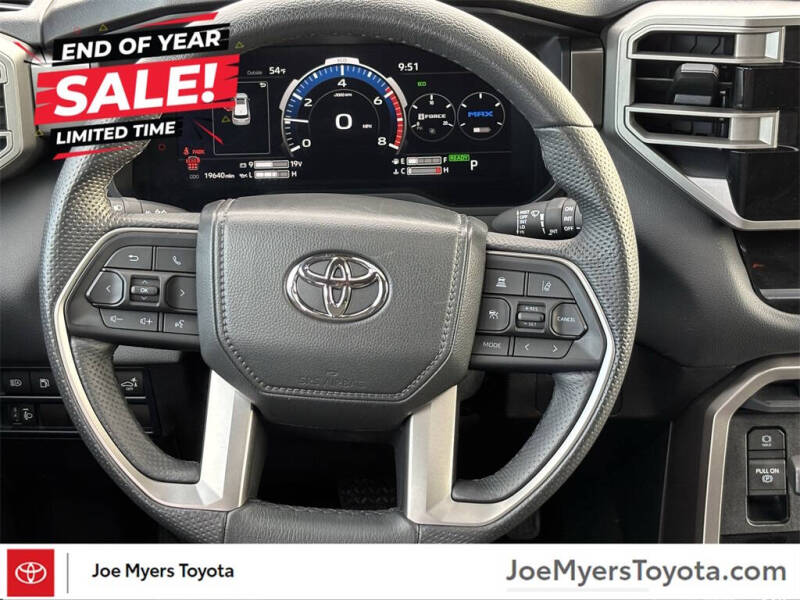 2025 Toyota Sequoia SR5