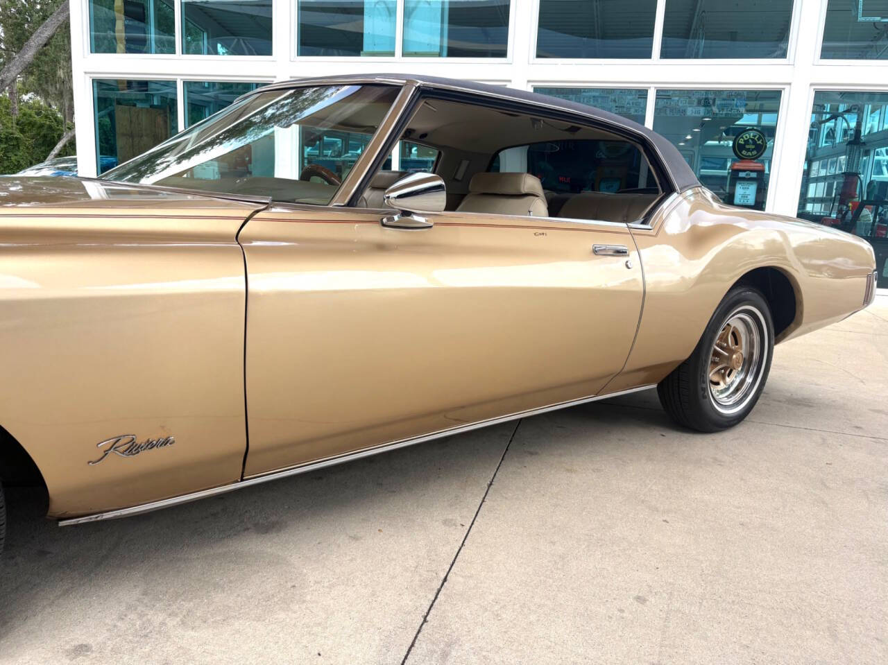 1971 Buick Riviera 13