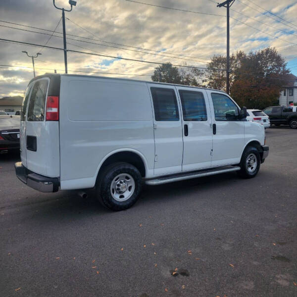 2024 Chevrolet Express 2500