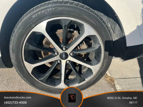 2015 Ford Taurus SEL