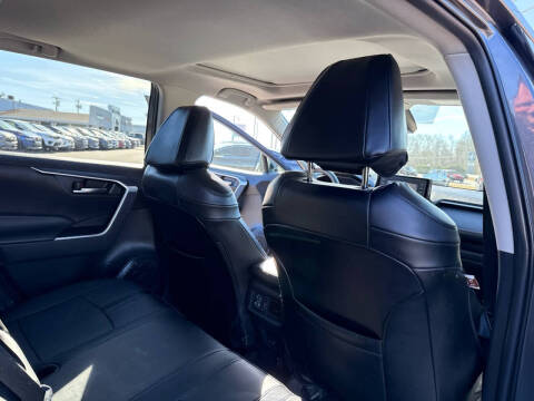 2022 Toyota RAV4 XLE