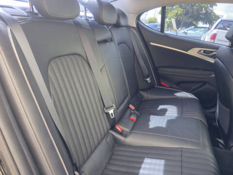 2019 Genesis G70 3.3T Advanced