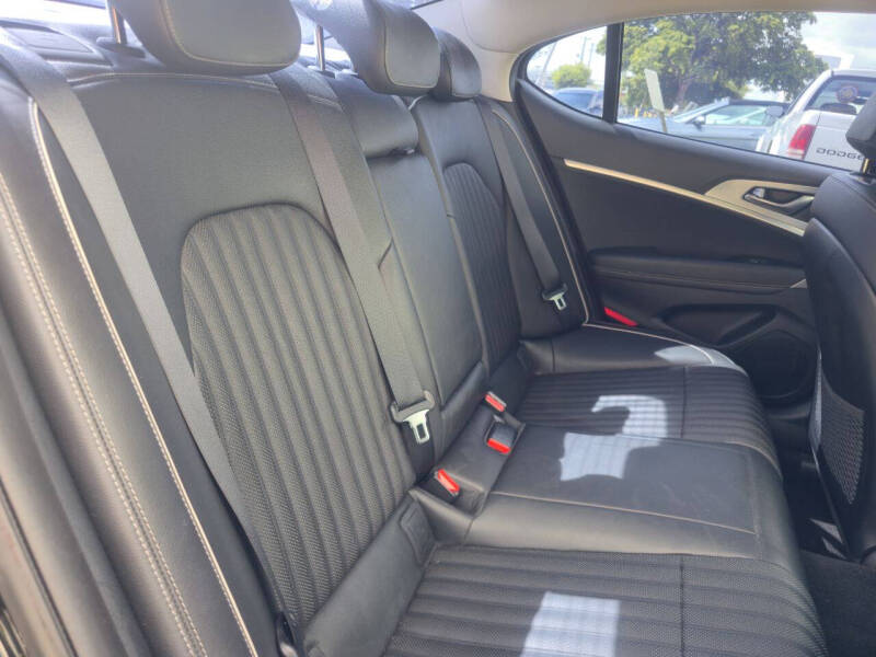 2019 Genesis G70 3.3T Advanced