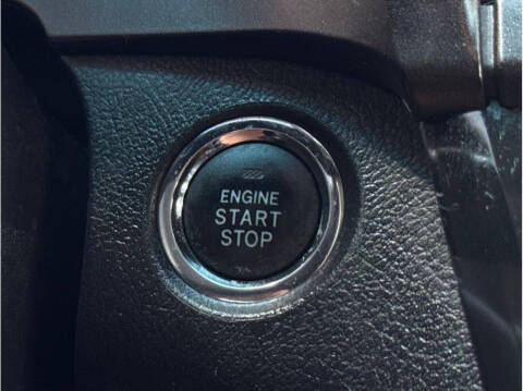 2017 Toyota Sienna SE Premium 8-Passenger