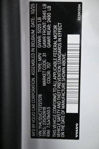 2026 Volvo XC40 B5 Plus