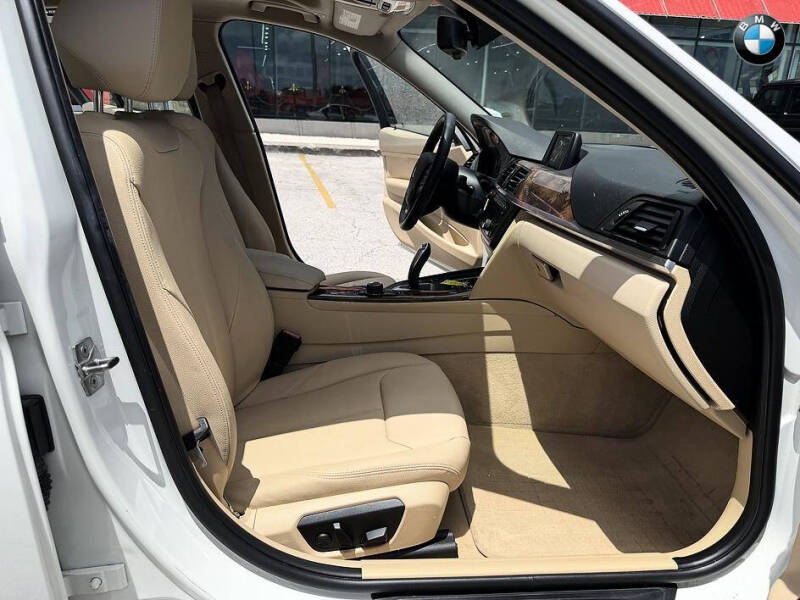 2014 BMW 3 Series 320i