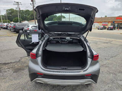 2019 Infiniti QX30 Luxe
