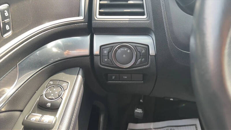 2017 Ford Explorer Sport
