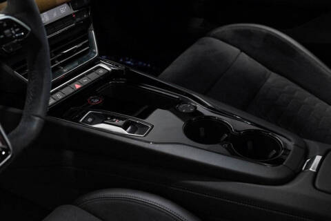 2022 Audi e-tron GT quattro Premium Plus