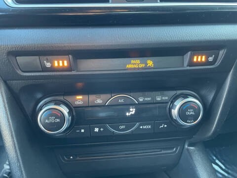 2016 Mazda MAZDA3 i Grand Touring