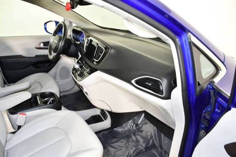 2019 Chrysler Pacifica Touring L