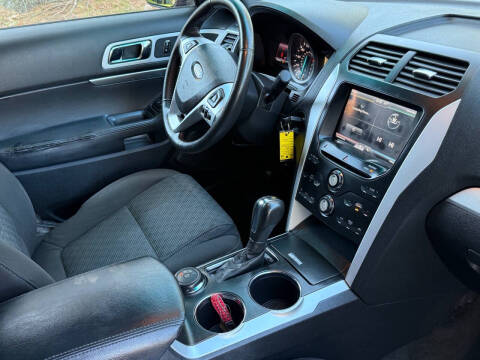 2011 Ford Explorer XLT