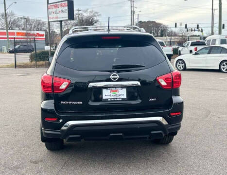 2018 Nissan Pathfinder S