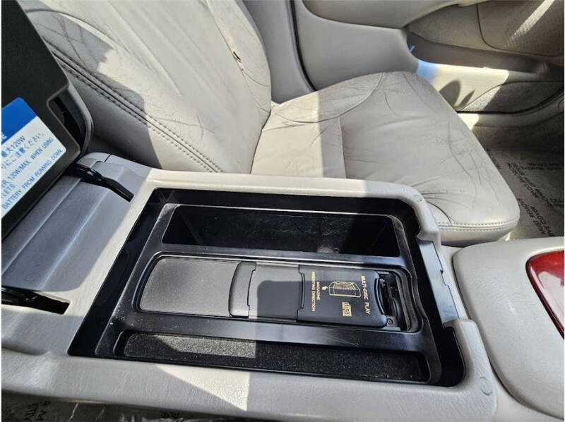 2004 Lexus ES 330