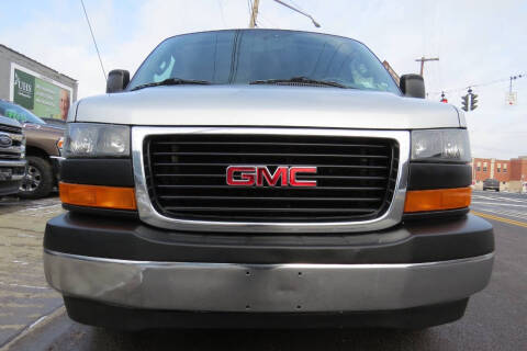 2017 GMC Savana 2500