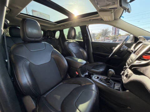 2019 Jeep Cherokee Latitude Plus