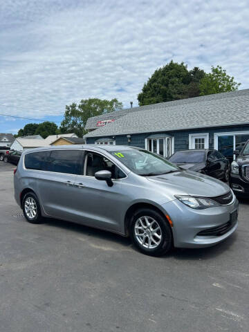 2017 Chrysler Pacifica Touring
