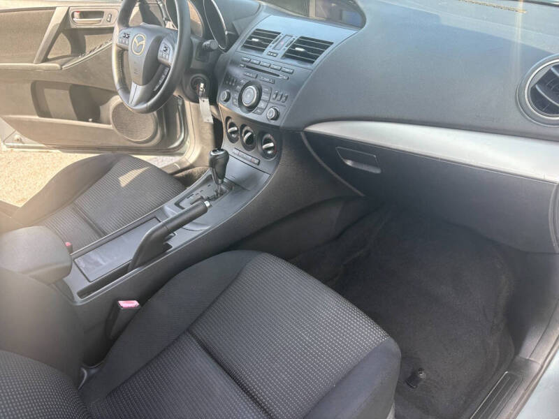 2012 Mazda MAZDA3 i Touring