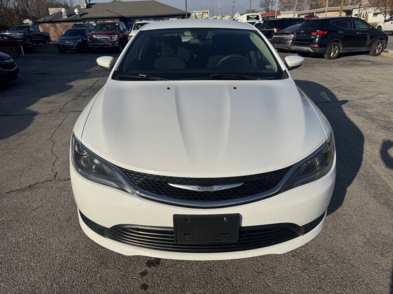 2016 Chrysler 200 LX