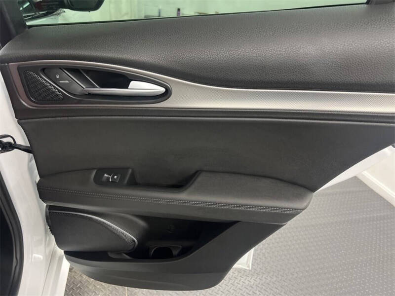 2022 Alfa Romeo Stelvio Ti