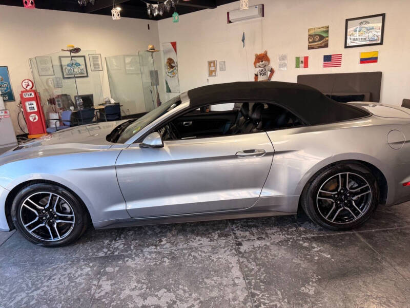 2020 Ford Mustang EcoBoost Premium