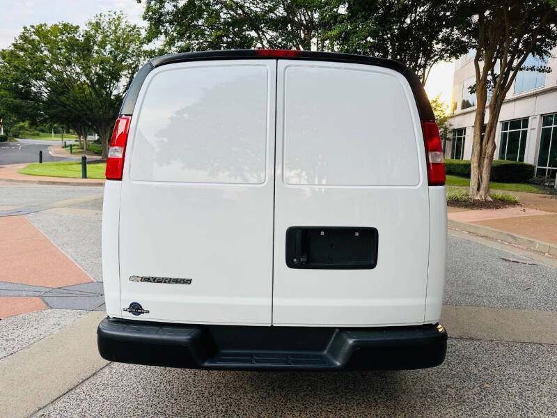 2021 Chevrolet Express 2500