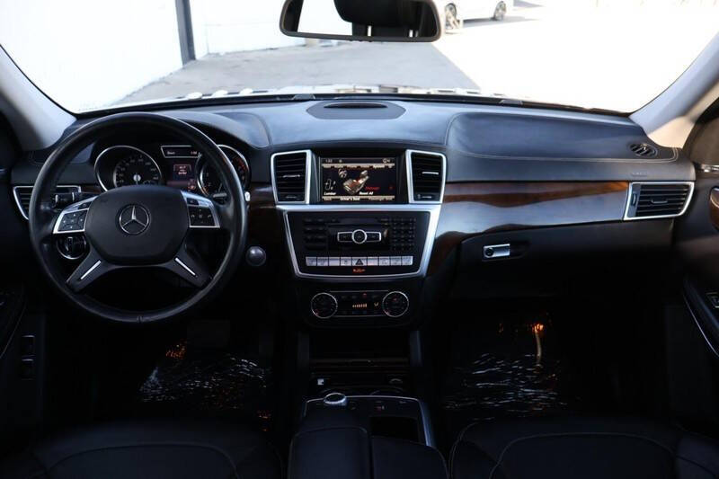 2015 Mercedes-Benz GL-Class GL 550 4MATIC