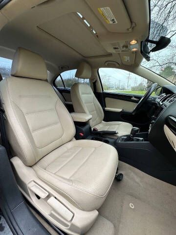 2016 Volkswagen Jetta 1.8T SEL Premium