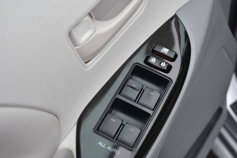2012 Toyota Sienna Base 7-Passenger