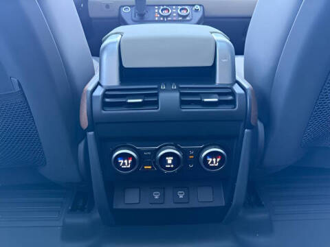 2024 Land Rover Defender 130 P400 X