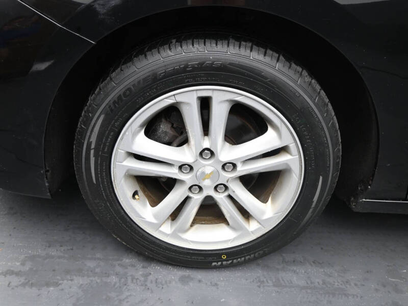 2017 Chevrolet Cruze LT Auto