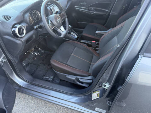 2020 Nissan Versa SR