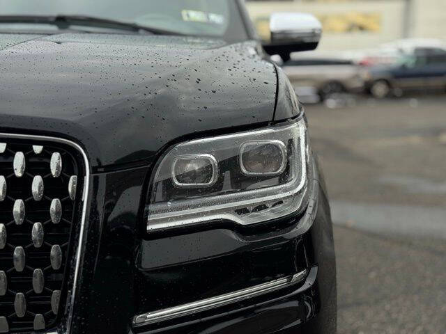 2022 Lincoln Navigator Black Label