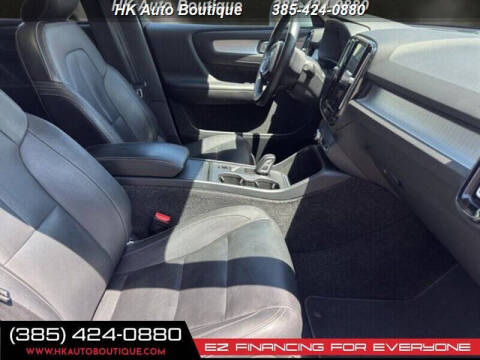 2019 Volvo XC40 T5 Momentum