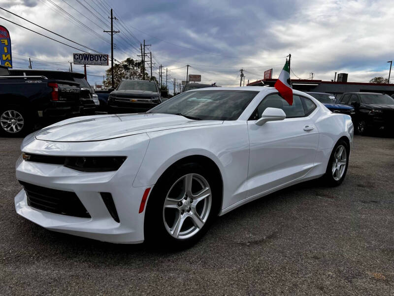 Used 2018 Chevrolet Camaro 1LS with VIN 1G1FA1RXXJ0109671 for sale in Garland, TX