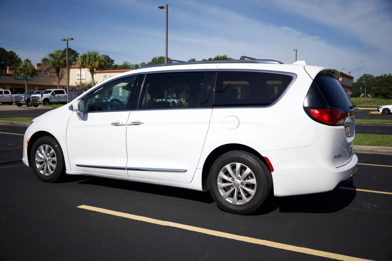 2018 Chrysler Pacifica Touring L Touring L 4dr Mini-Van 2
