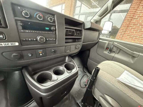 2017 Chevrolet Express 2500