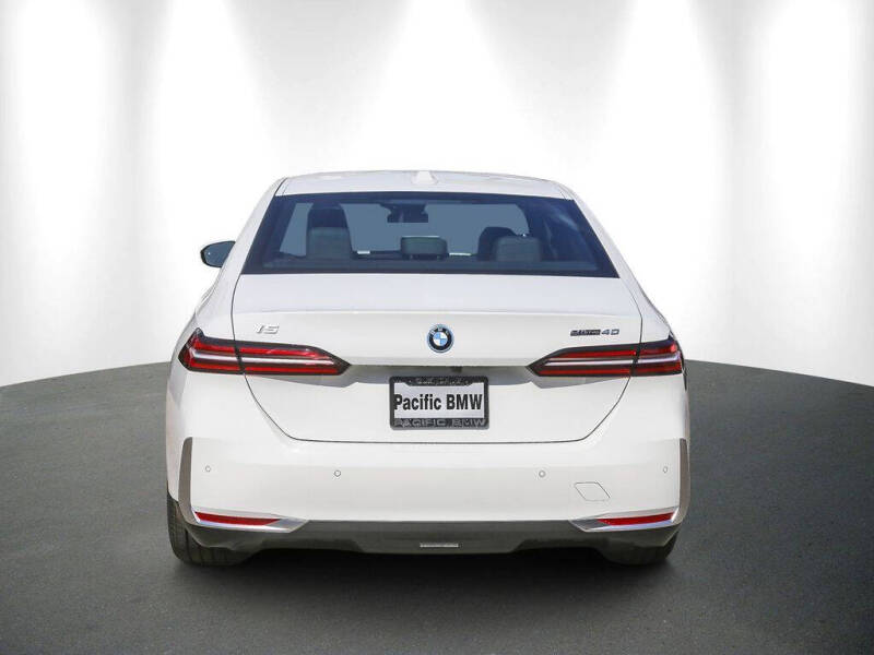 2026 BMW i5 eDrive40